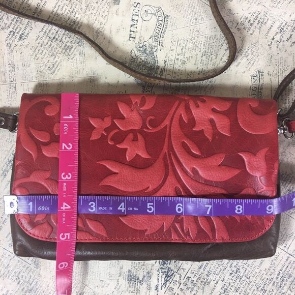 ALEXANDER LEATHER Crossbody / Wristlet Bag - Picture 11 of 13